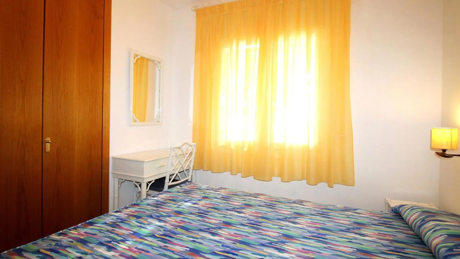 Bellamar A - Casa Adosada Para 10 Personas En Primera Linea De Mar En Llanca. - Es-228-11 Hiszpania